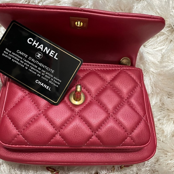 Mini Chanel with top handle and crossbody chain - Picture 4 of 9